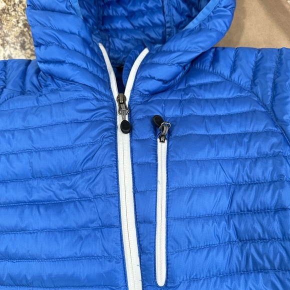L.L.BEAN jacket women’s ultralight 850 DOWN HOODED SWEATER JACKET BLUE zip M - Picture 15 of 15